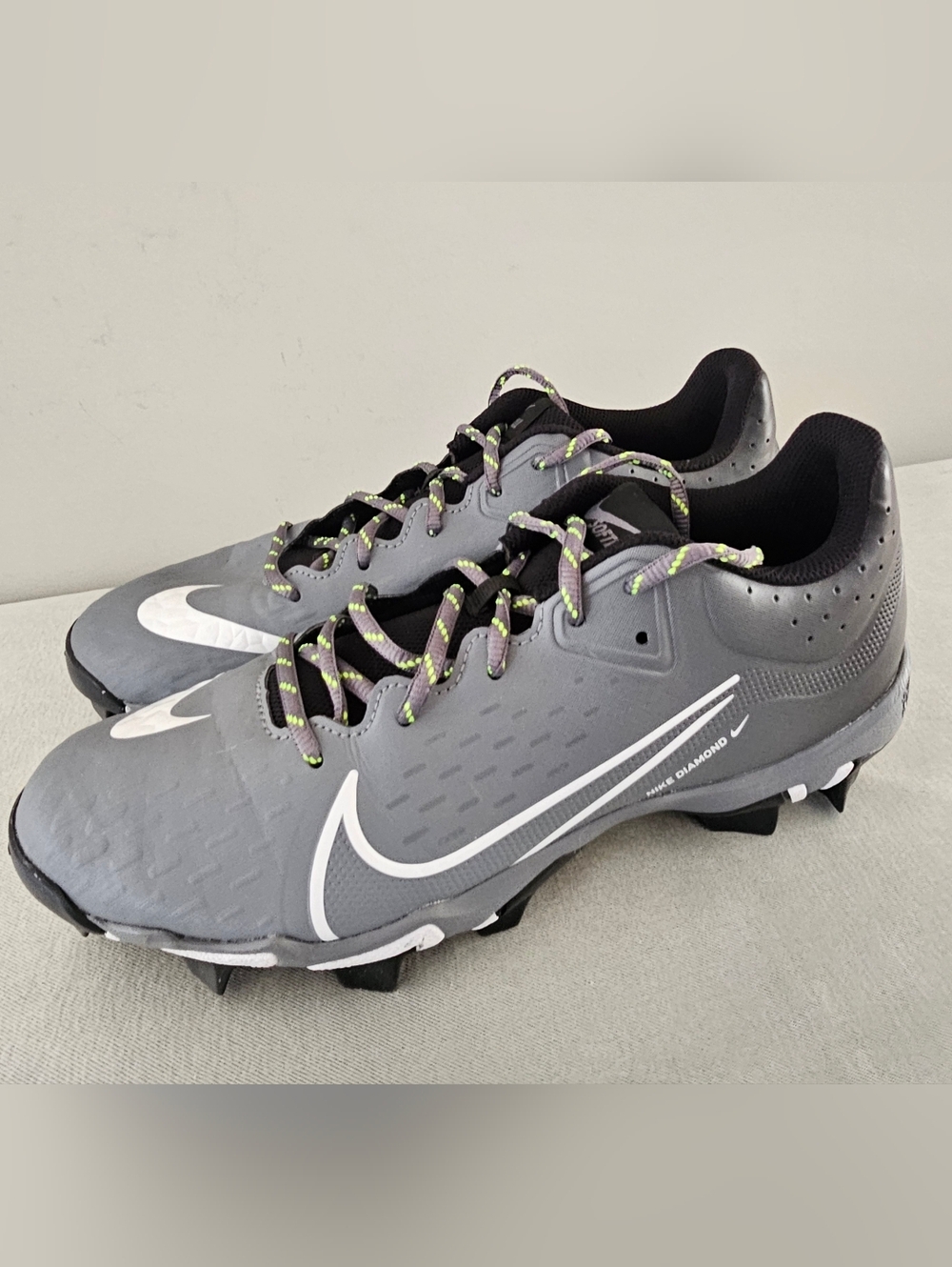 NIKE Hyperdiamond 4 Womens Softball Shoes, Cleats
